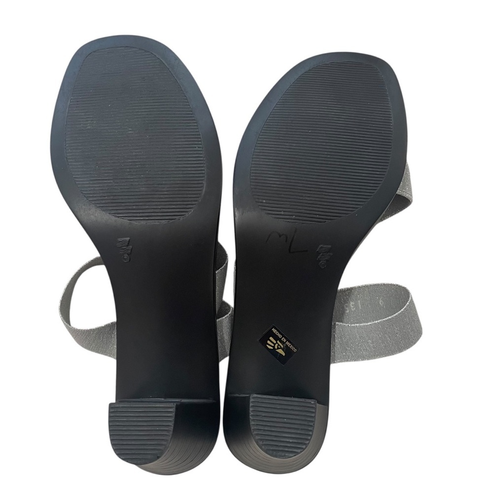 Charleston Shoe Co Jac Strappy Heel Sandal Silver Comfort Shoes Size 9 - Picture 7 of 9